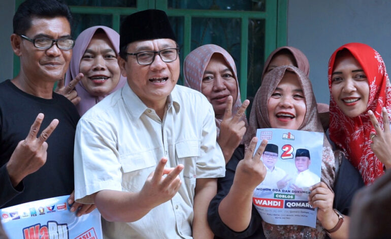  Wahdi-Qomaru Akan Lanjutkan Program Insentif dan Beasiswa