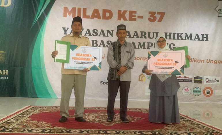  Milad Ke-37, Yayasan Daarul Hikmah Beri Beasiswa S2, Hardiansyah dan Lis Kurniawati Ucap Syukur