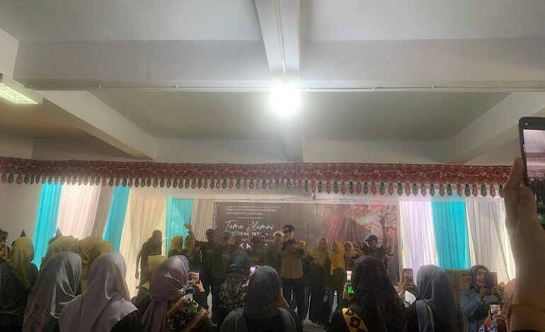  Dide Hijau Daun Meriahkan Dies Natalis Ke-59 Fakultas Ekonomi dan Bisnis Unila