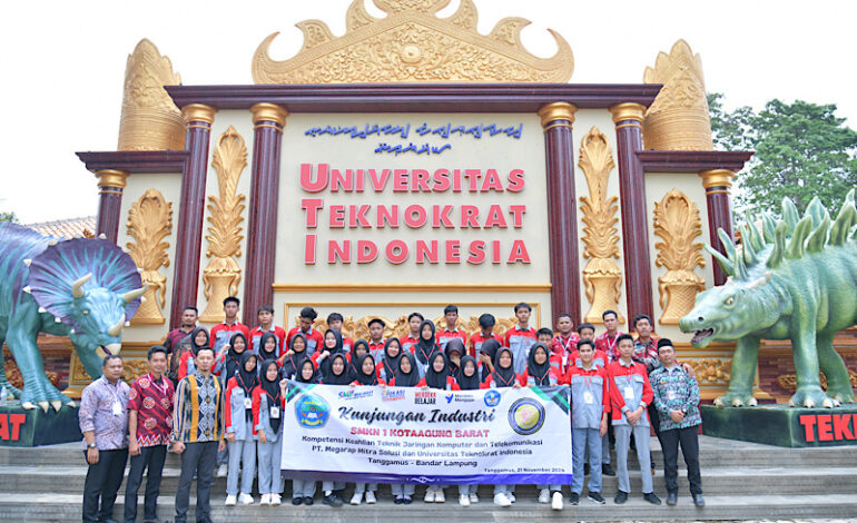  SMKN 1 Kotaagung Barat Kunjungan Industri ke Universitas Teknokrat Indonesia