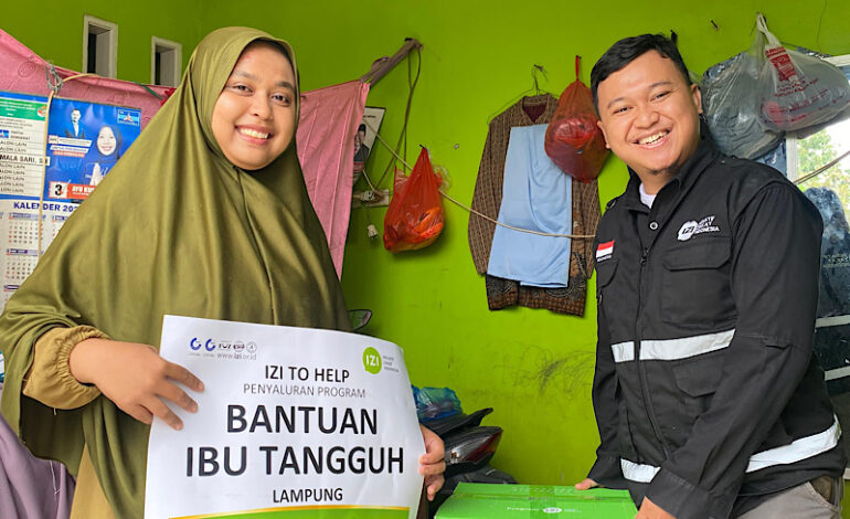  Maknai Hari Ibu, IZI Lampung Salurkan Bahan Pokok Program Bantuan Ibu Tangguh