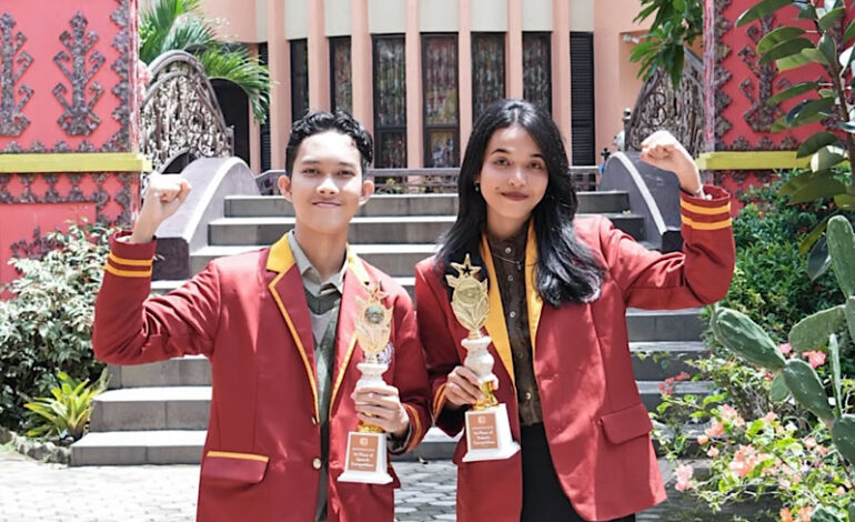  Universitas Teknokrat Indonesia Borong Juara Nasional Bahasa Inggris di Unsoed