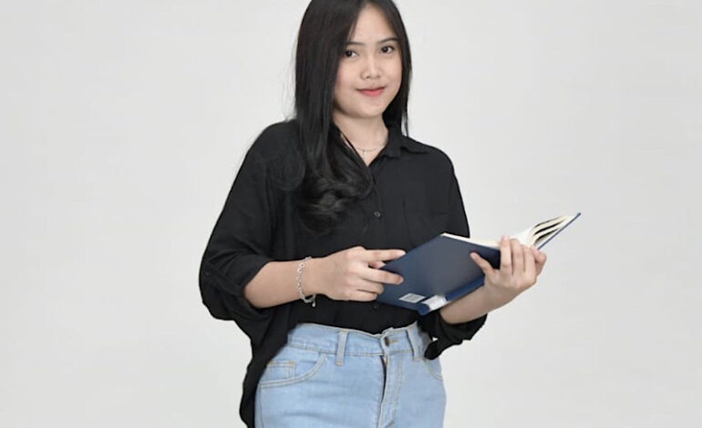  Gabut Kuliah 3 Kali Seminggu, Model-Mahasiswi Universitas Teknokrat Indonesia Jeje Pilih Freelance Live Streaming