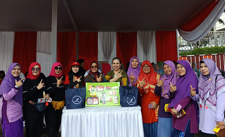  Salimah Lampung Ikut Meriahkan Puncak Hari Ibu Ke-96 Provinsi Lampung