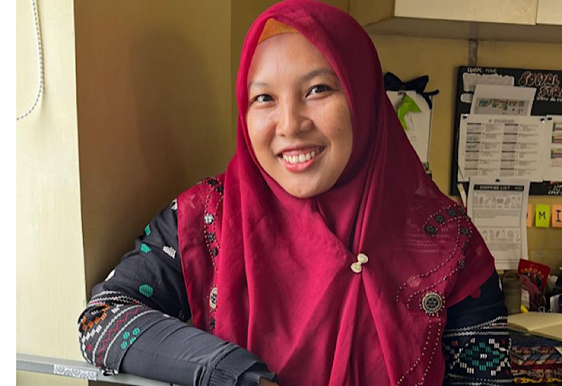  Marlisa Puspita Sari Bimbing ”Anak-Anak Surga” SMA Tunas Mekar Indonesia