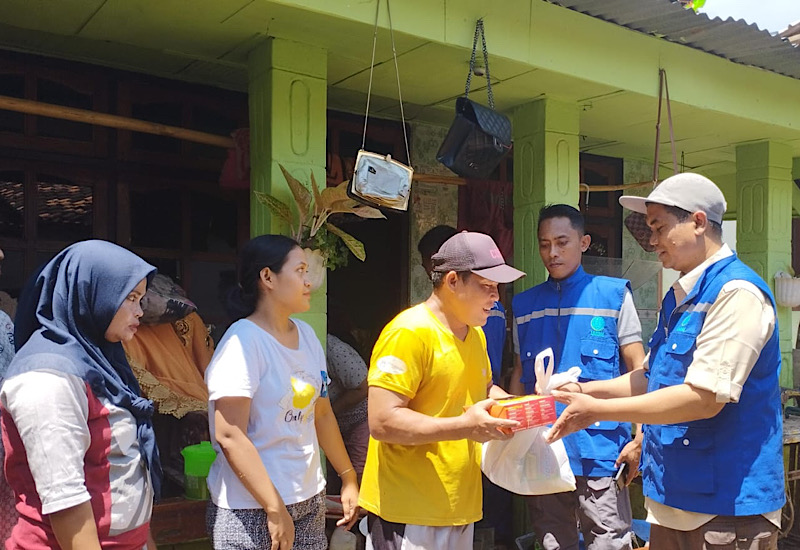  LAZDAI Peduli Luaskan Bantuan Penyintas Banjir ke Kampung Jembatan Beton Telukbetung Selatan