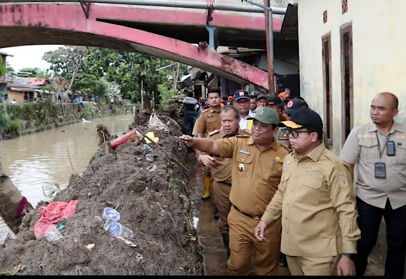  Pj Gubernur Lampung Samsudin Tinjau Lokasi Banjir