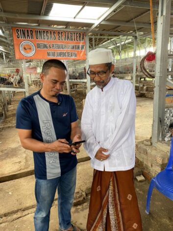  Abdul Hakim Kunjungi Peternakan Sinar Unggas Sejahtera di Natar