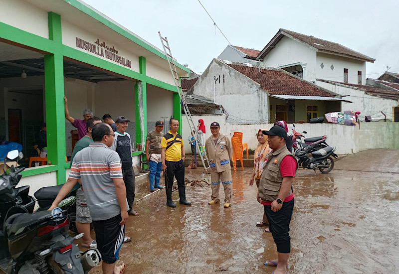  Ketua Komisi 3 DPRD Bandar Lampung Agus Djumadi Minta Pemkot Prioritaskan Penanganan Banjir Melalui Perbaikan Drainase dan Sungai