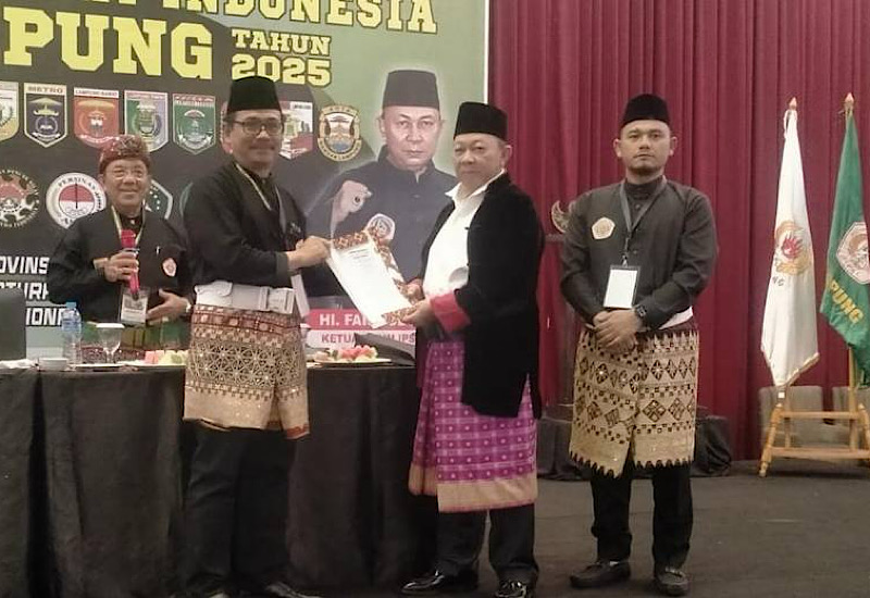 Didampingi Pendekar Rakyat Wahrul Fauzi, Ayah Gubernur Lampung Ini Terpilih Aklamasi Pimpin IPSI Lampung