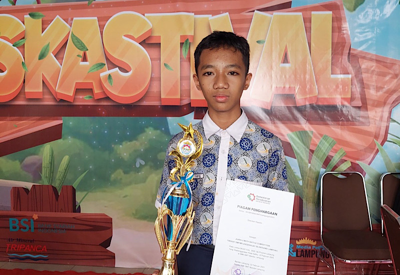  Izyan Ahnaf Yafiq Siswa SMPIT Daarul ‘Ilmi Juara II Math Battle Competition Smart Class Tingkat Provinsi Lampung