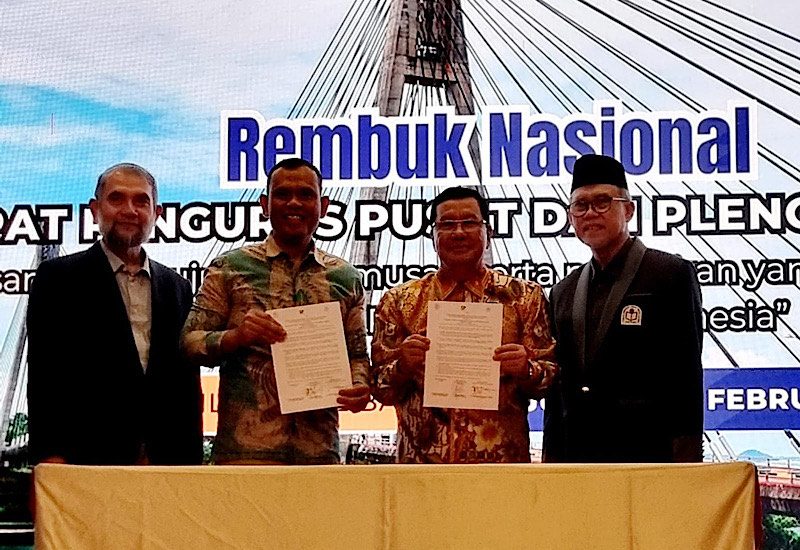  Aptisi, PT Pos, dan Universitas Teknokrat Indonesia MoA Seminar dan Dialog Aptisi IV di Hotel Nagoya Hill Batam