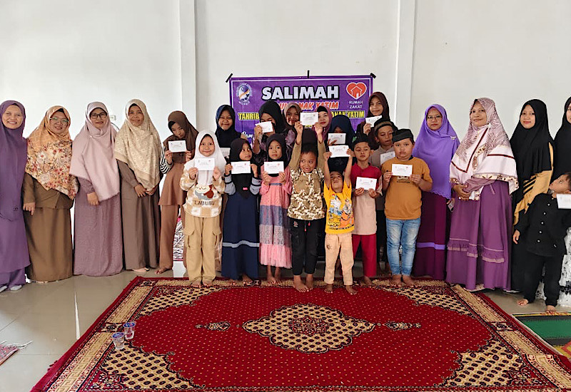  Jelang Ramadan Salimah Tulangbawang dan Rumah Zakat Santuni Yatim-Duafa, Tiap Anak Dapat Rp200 Ribu