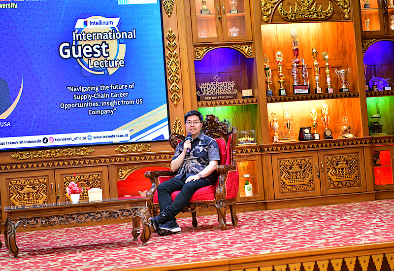 CEO Intellinum Inc AS Romi Halimman Sebut Kurikulum Universitas Teknokrat Indonesia Bagus Banget
