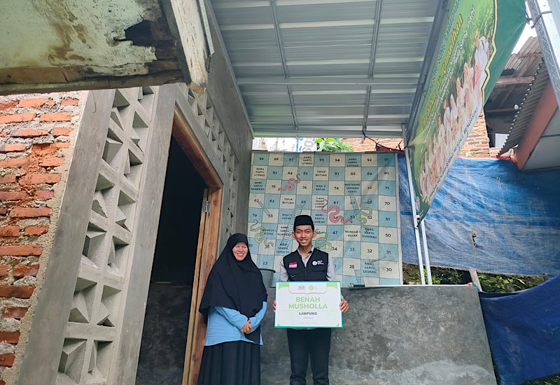  IZI Lampung Salurkan Program Benah Musala SDN 4 Way Laga
