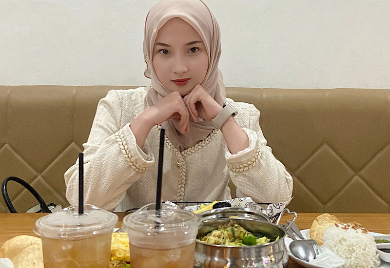  Model Lampung Intan Selvia Ngonten Cafe Satu Kata, Beli Makanan Dapat Goodie Bag Kosmetik OMG