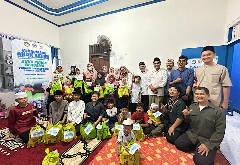  Balai Standardisasi dan Pelayanan Jasa Industri-LAZDAI Salurkan Paket dan Santunan Yatim