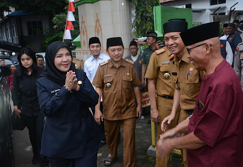  Awali Safari Ramadan, Wali Kota Bandar Lampung Eva Dwiana ke Masjid At Tajriyah Rajabasa