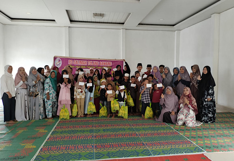  Salimah Tulangbawang Santuni Yatim Piatu dan Duafa