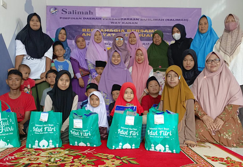  Salimah Way Kanan Santuni Yatim dan Duafa, Desi Susanti Yakinkan Takdir Allah swt adalah yang Terbaik
