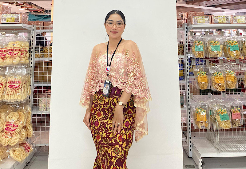  Semarakkan Hari Kartini, Dua Hari Model Lampung Al Ayu Oktaviani Kerja Berkebaya