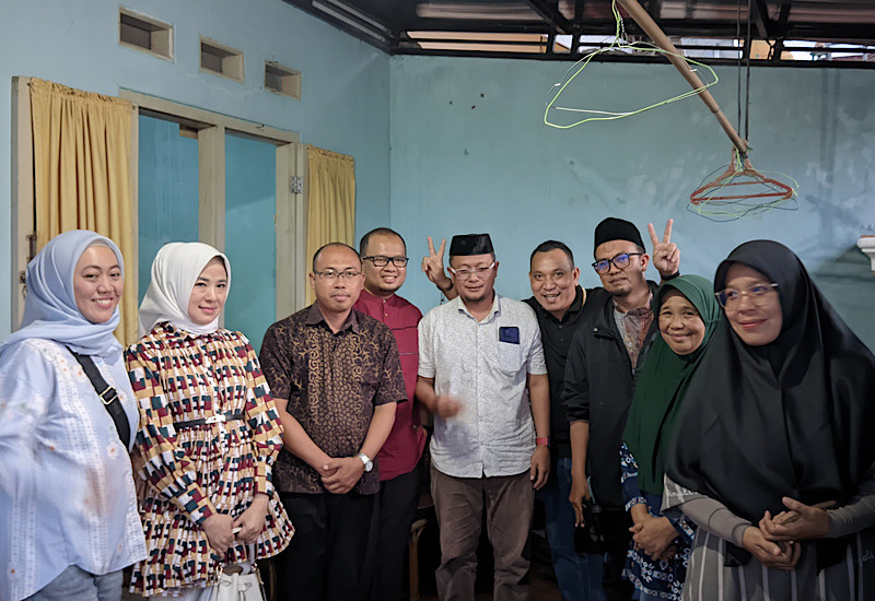  Alumni SMAN 2 Bandar Lampung Lintas Angkatan Galang Donasi Kesembuhan Guru Agama Sutan Ubaidillah Syarief
