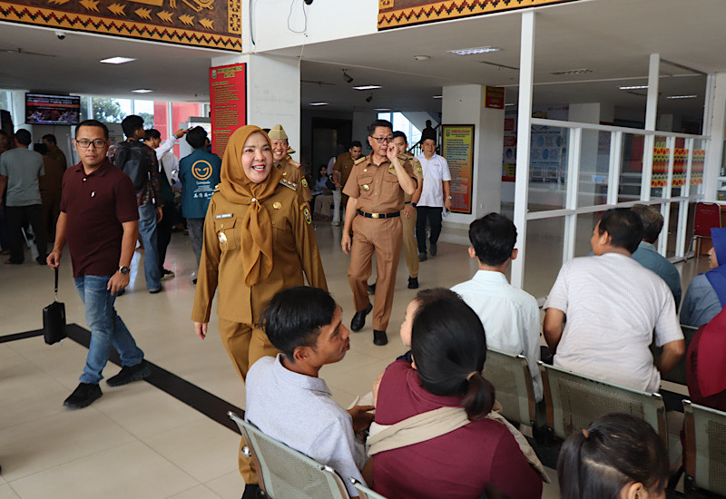  Hari Pertama Kerja Usai Lebaran Eva Dwiana Cek OPD, Beberapa ASN Tidak Masuk