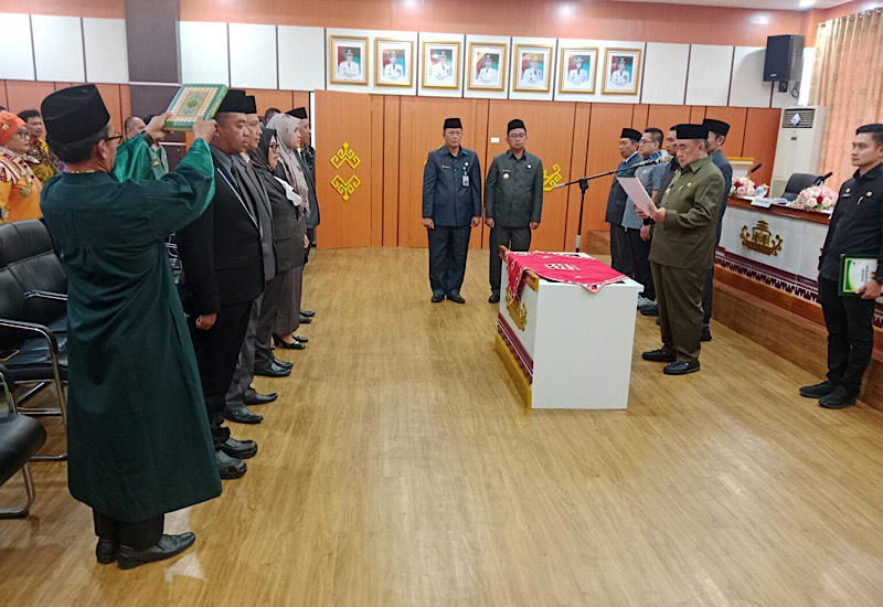  Bupati Tanggamus Saleh Asnawi Rombak Pejabat Administrator