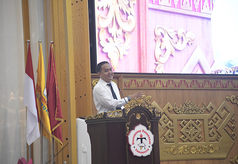 Seminar Pendidikan di Universitas Teknokrat Indonesia, Kadisdikbud Lampung Thomas Amirico Larang SMA Swasta Terima Murid Duluan