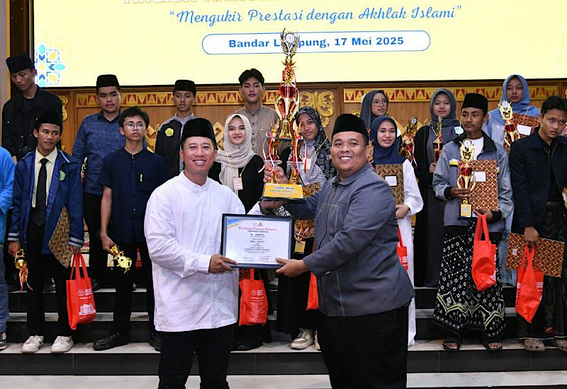  Universitas Teknokrat Indonesia Sukses Gelar Pentas Islami