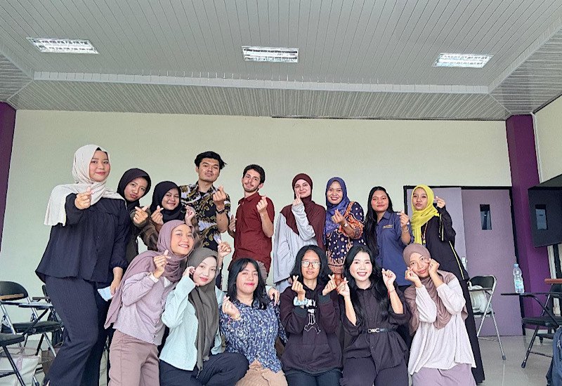  Singkat tapi Berharga, Antusiasme Mahasiswa Semester 4 Pendidikan Bahasa Prancis FKIP Unila DELF Bersama Native dari Prancis