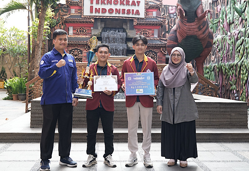  Usung Wastra Aksara & ReUsed, Mahasiswa Universitas Teknokrat Indonesia Borong Juara Entrepreneurship Management Competition 2025