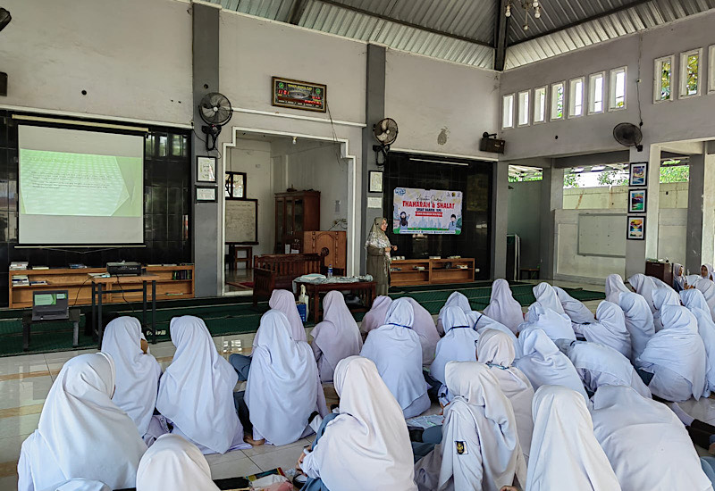  Pastikan Setiap Siswa Jaga Kebersihan Diri, SMAIT Daarul ‘Ilmi Gelar Kajian Taharah