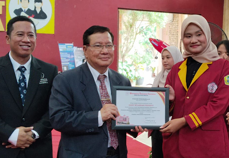  Universitas Teknokrat Indonesia Apresiasi Mahasiswa Berprestasi Tingkat Nasional dan Internasional