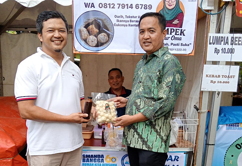  Pempek Dapur Oma Ramai Dikunjungi saat Reuni Akbar SMAN 2 Bandar Lampung, dari Anggota Dewan sampai Kepala Dinas