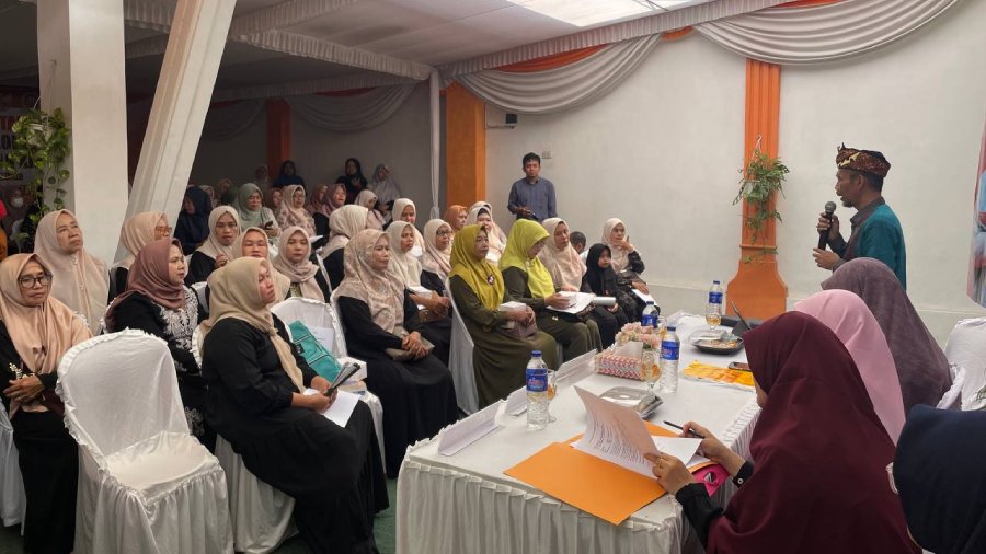  Senator Abdul Hakim Serap Aspirasi Komunitas Pemberdaya Ekonomi di Bandar Lampung