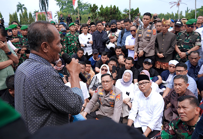  Aksi Mahasiswa dan Masyarakat Berlangsung Damai, Gubernur Mirza Simak Saksama Tuntutan Pengunjuk Rasa