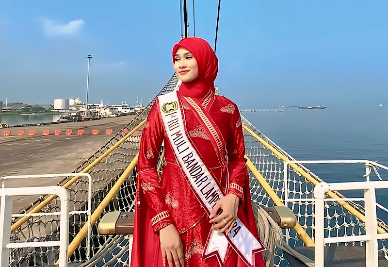  Runner Up Muli Lampung 2024 Marluna Fitri Dwiana Turut Sukseskan Pemilihan Perdana Muli Mekhanai Unila 2025