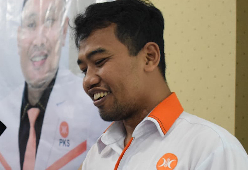  Sempat Ramai Diberitakan pas Unjuk Rasa Mahasiswa, Sahroni “Terciduk” Ikuti Pelantikan DPC PKS Se-Bandar Lampung