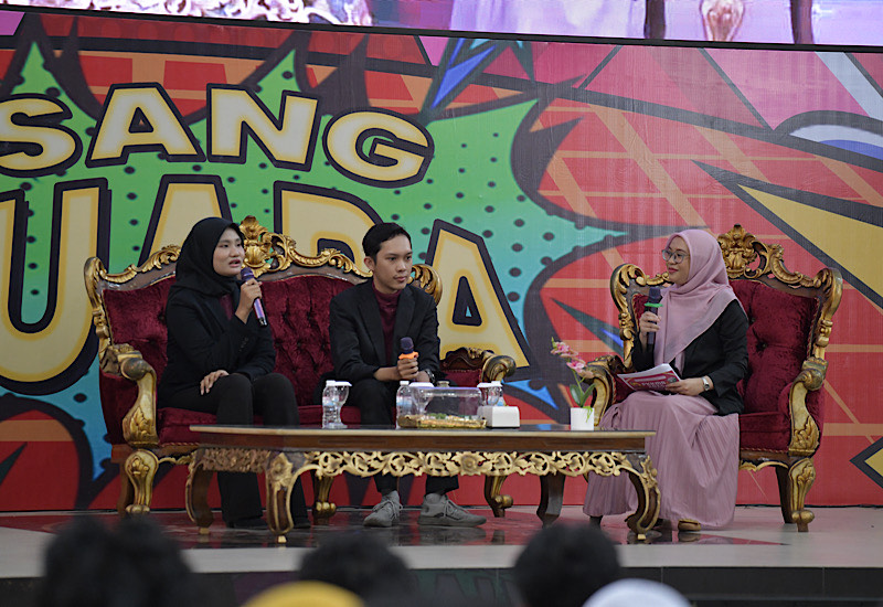  PKKMB Universitas Teknokrat Indonesia: Vahry dan Hanny Motivasi Tembus Beasiswa Kuliah di Eropa