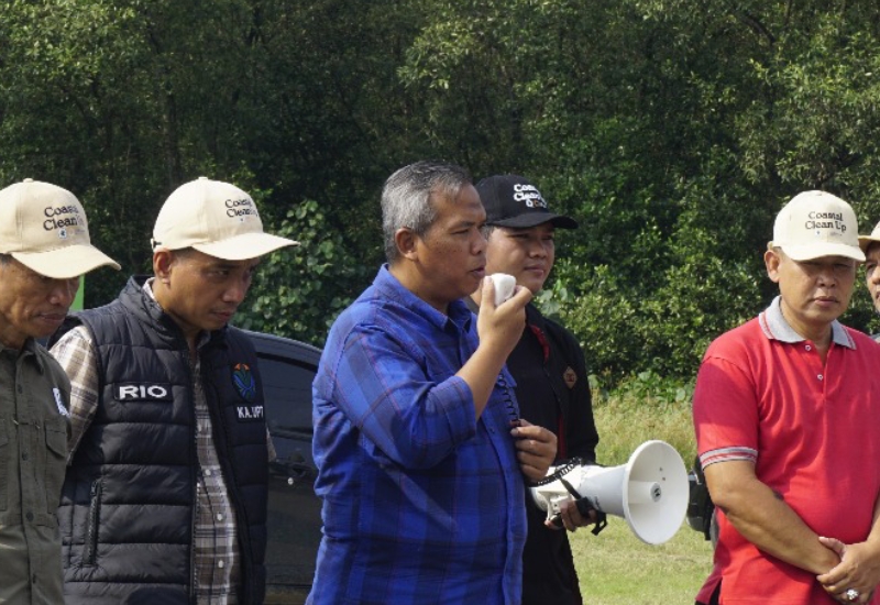  Bersih-Bersih Mangrove Pulau Pasaran Kotakarang, Dinas Lingkungan Hidup Ajak Masyarakat Wujudkan Ruang Terbuka HIjau