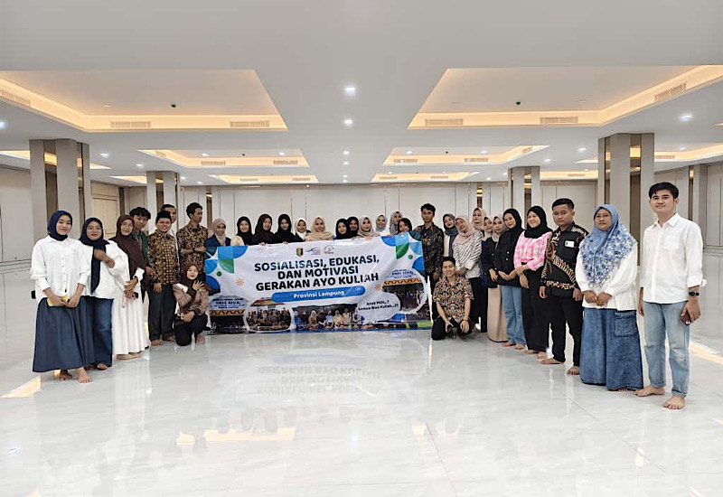  Gerakan Ayo Kuliah Ajak Mahasiswa Baru Penerima PKH Tingkatkan Ibadah, Duha Bersama di Masjid Raya Al Bakrie