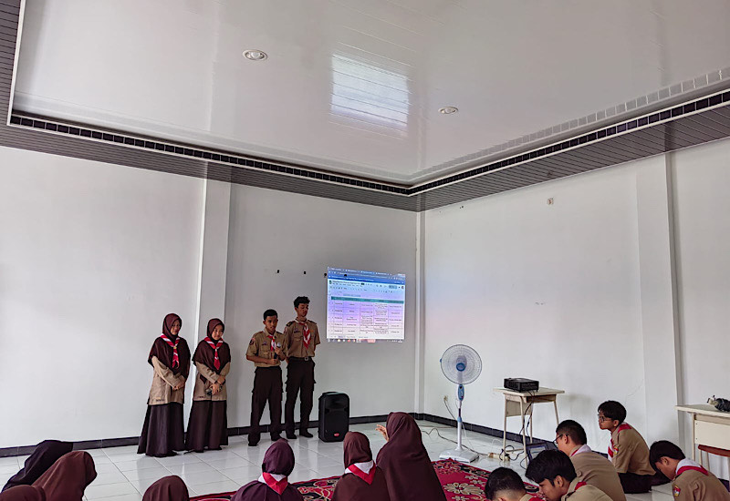  Latih Jiwa Pemimpin, OSIS SMAIT Daarul ‘Ilmi Bandar Lampung Gelar Lokakarya