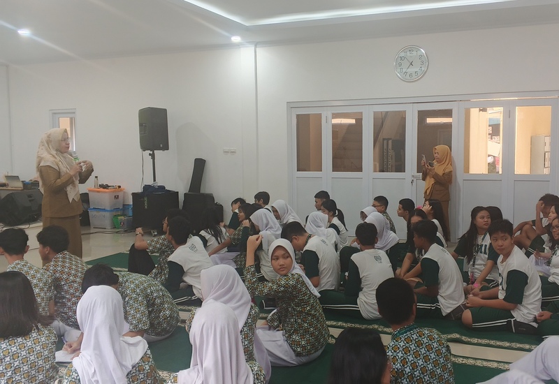  Puskesmas Satelit Edukasi Siswa Sekolah Tunas Mekar Indonesia tentang Kesehatan Reproduksi dan Bahaya Narkoba