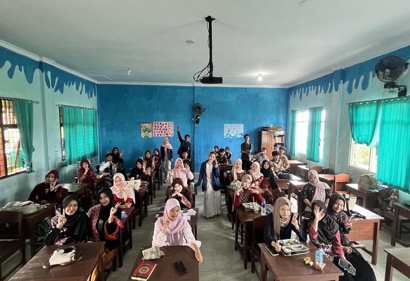  Edutalk Goes to School 2025, Perjalanan Panitia HMJPBS Dekatkan Kampus kepada Siswa SMA Kelas XII