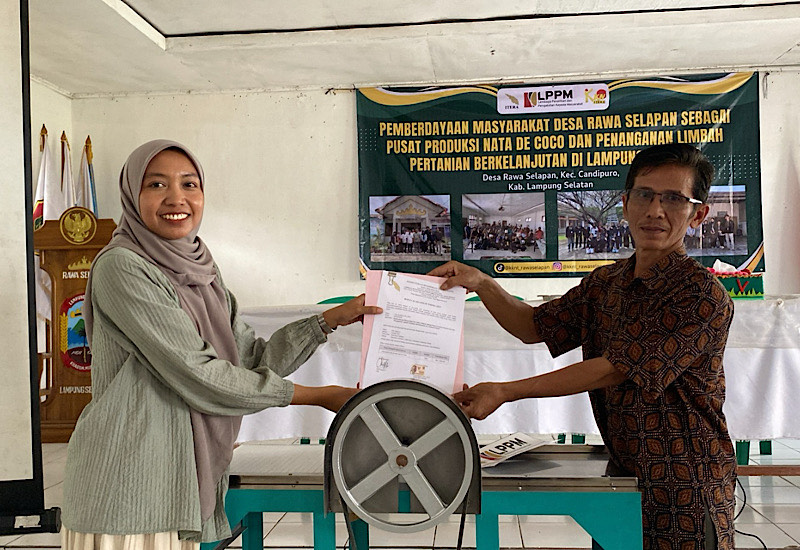  Itera Sosialisasi Cara Produksi Pangan Olahan dan Pemasaran yang Baik bagi UMKM Desa Rawa Selapan Candipuro 