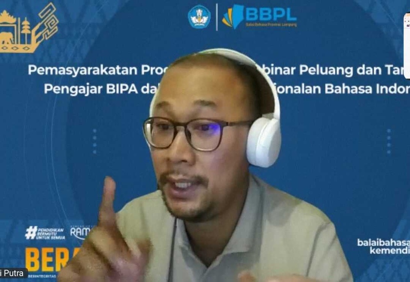  Kristian Adi Putra Bagikan Kiat menjadi Pengajar BIPA di Luar Negeri dalam Webinar BBPL Lampung