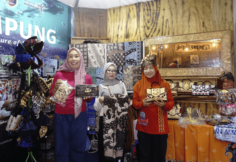  Lampung Fest 2025, Dinas Parekraf Tampilkan Produk UMKM Komunitas Pemberdayaan Perempuan