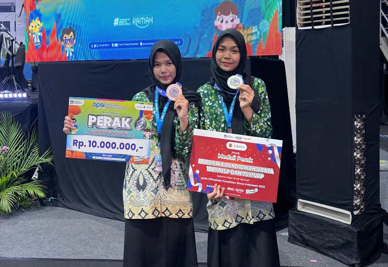  Latifah Khoirunnisa Nurjannah dan Liza Arzikni Firliansyah Asal SMP Islam Az-Zahra Raih Perak OPSI Nasional 2025