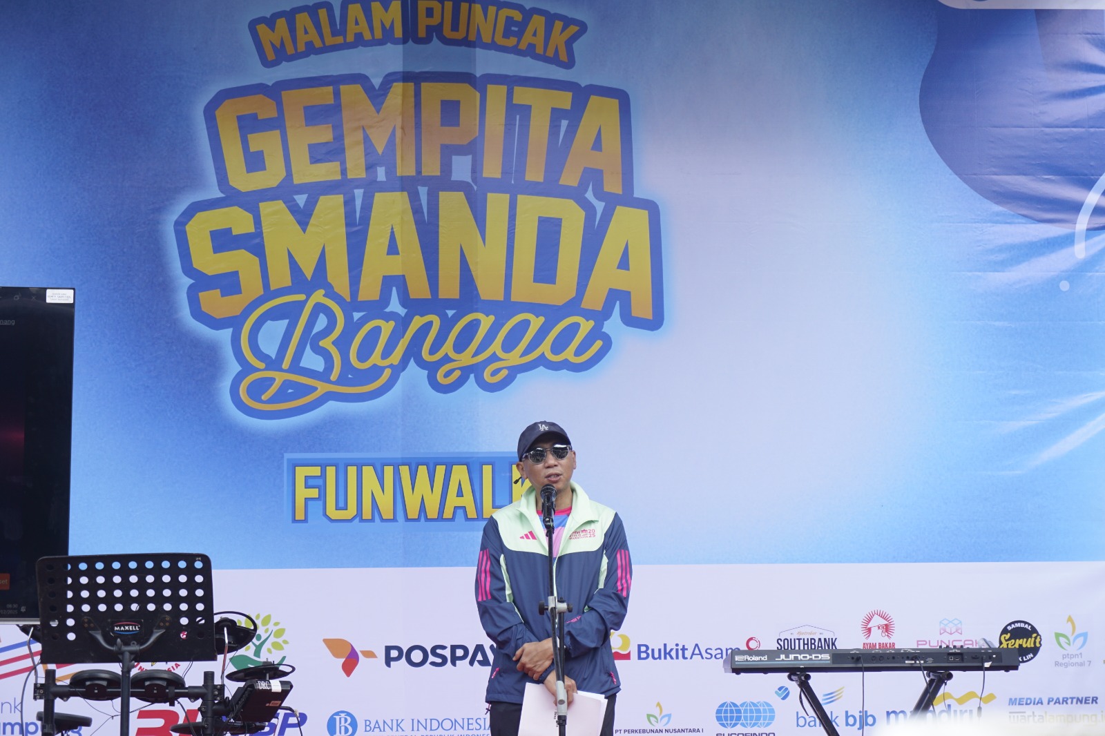  Gubernur Lampung Rahmat Mirzani Djausal Bangga Lihat Kekompakan Alumni di Gempita Smanda Bangga Fun Walk 2025